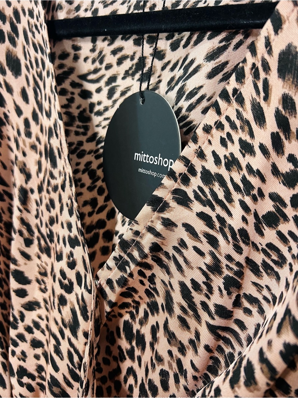 Mittoshop • Women’s  Beige and Black Leopard Print V-Neck Balloon Sleeve Dress - Picture 8 of 11